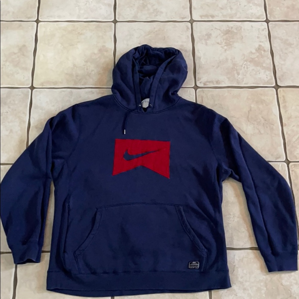 Nike Men’s dark blue sweatshirt, XL